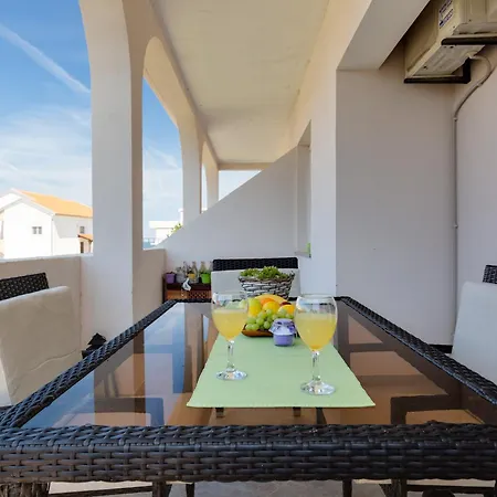 Apartment Lenko 2 *